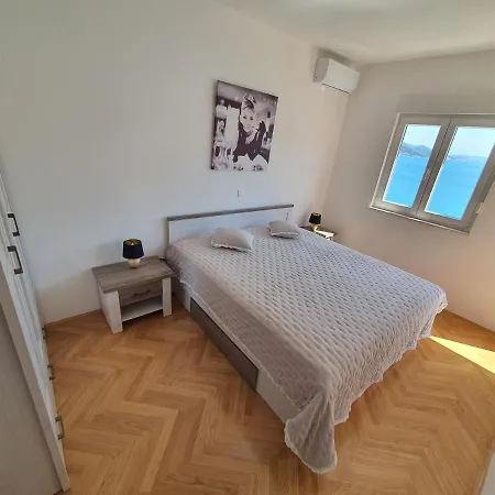 Luxury Marko Apartment Marina